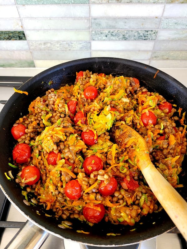 Lentil Pie with Puffy Cheese Crust