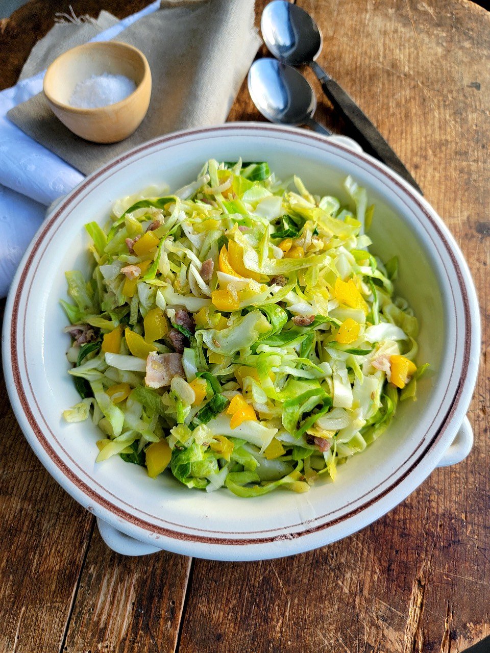 Cabbage with Yellow Pepper & Shallot