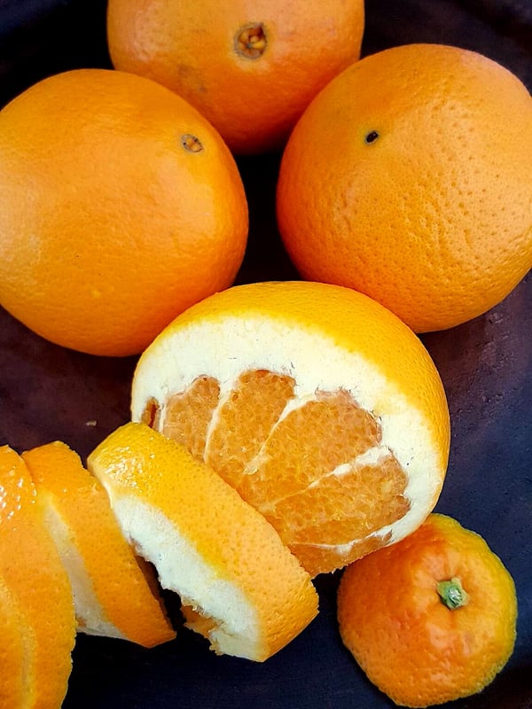 Navel-oranges