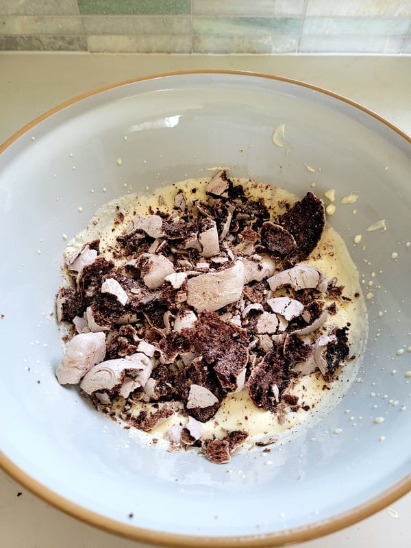 Smashed Chocolate Meringues with Tia Maria & Blackberries