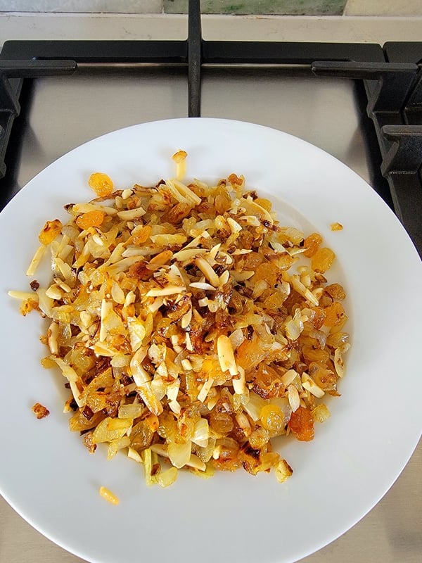 Chicken Breast with Spicy Coconut Sauce
