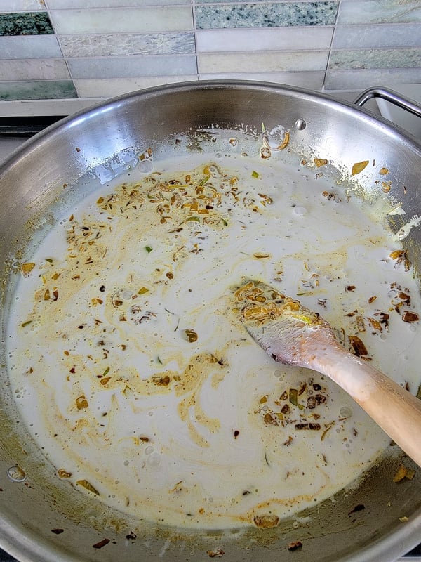 Chicken Breast with Spicy Coconut Sauce