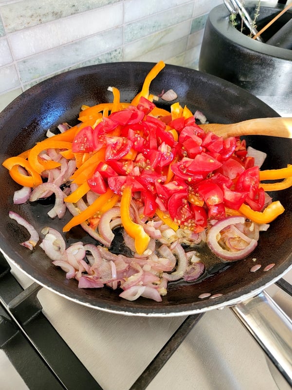 Fish Fillets in Chunky Pepper Sauce