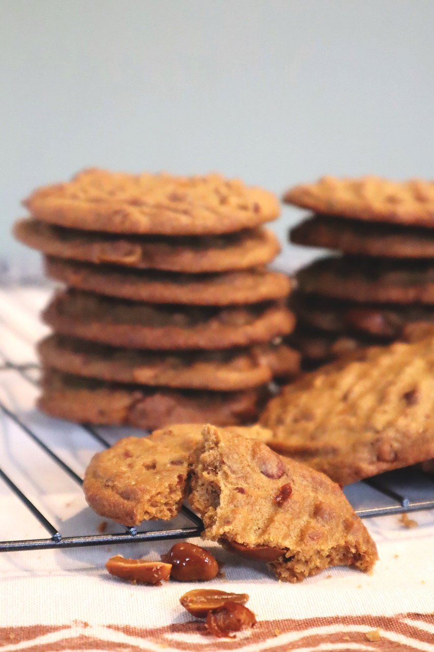 SALTY PEANUT BISCUITS