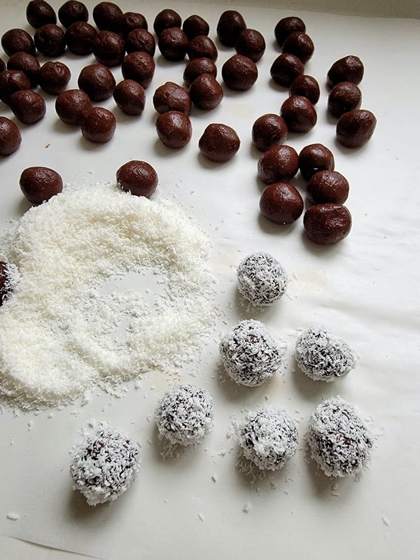 Chocolate Coconut Cookies
