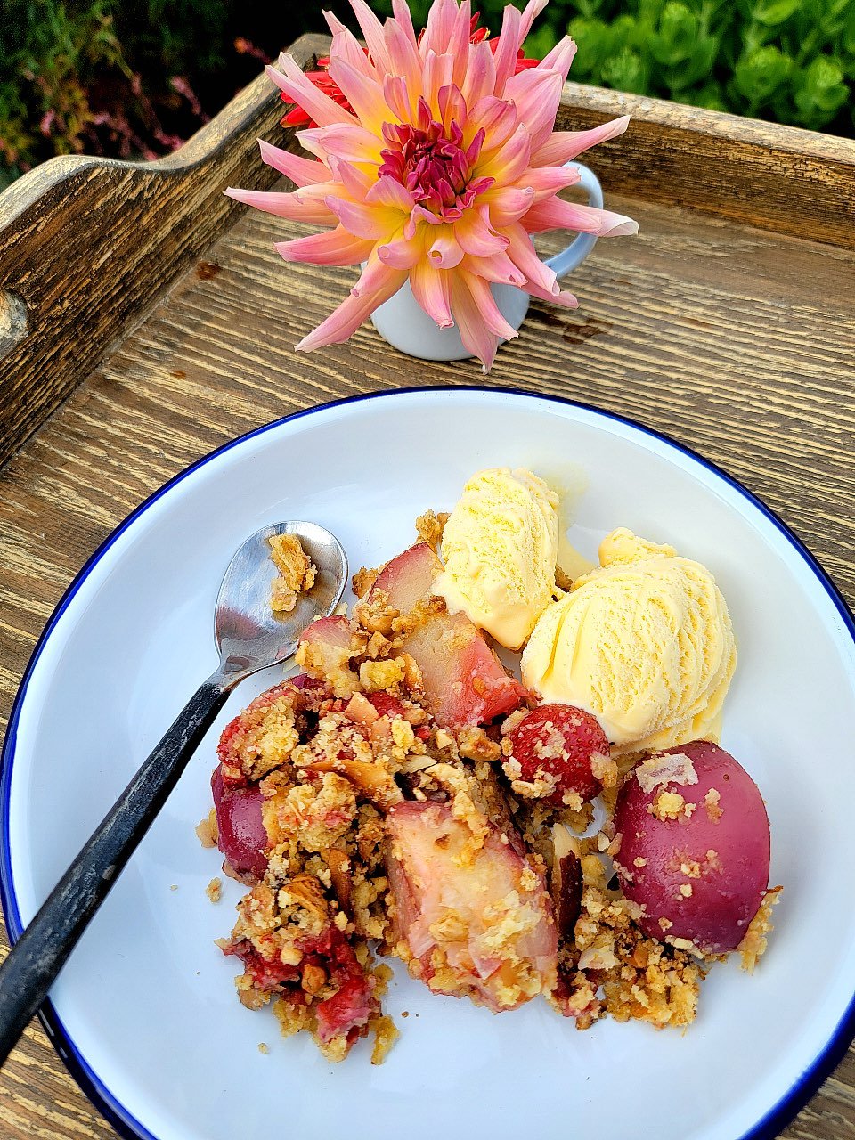 Strawberry & White Nectarine Crumble