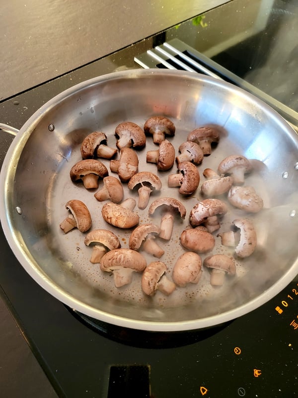 Fried Mushrooms with Curry Leaves
