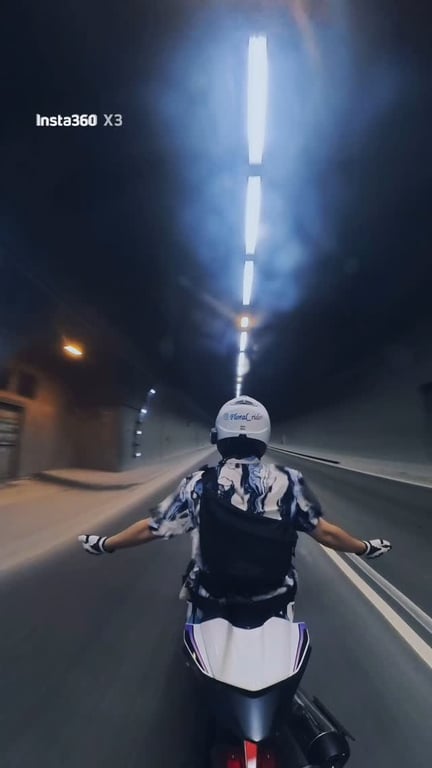 使用360相機拍攝特殊視角配上音樂卡點