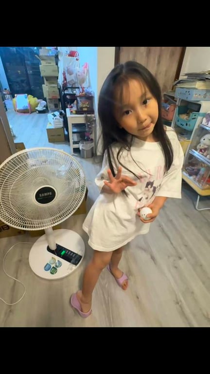 李晨紘
