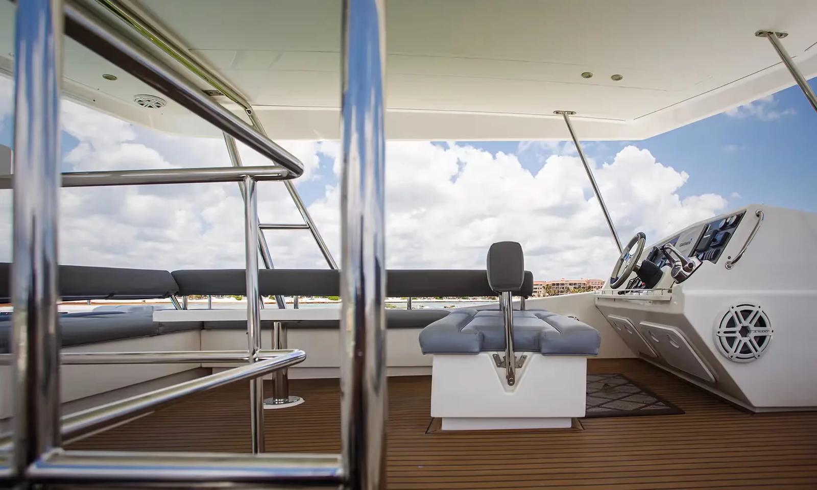 Leopard PowerCat 51, private charter in Tulum