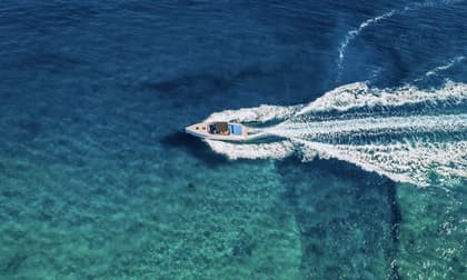 Van Dutch 40, private charter in Tulum
