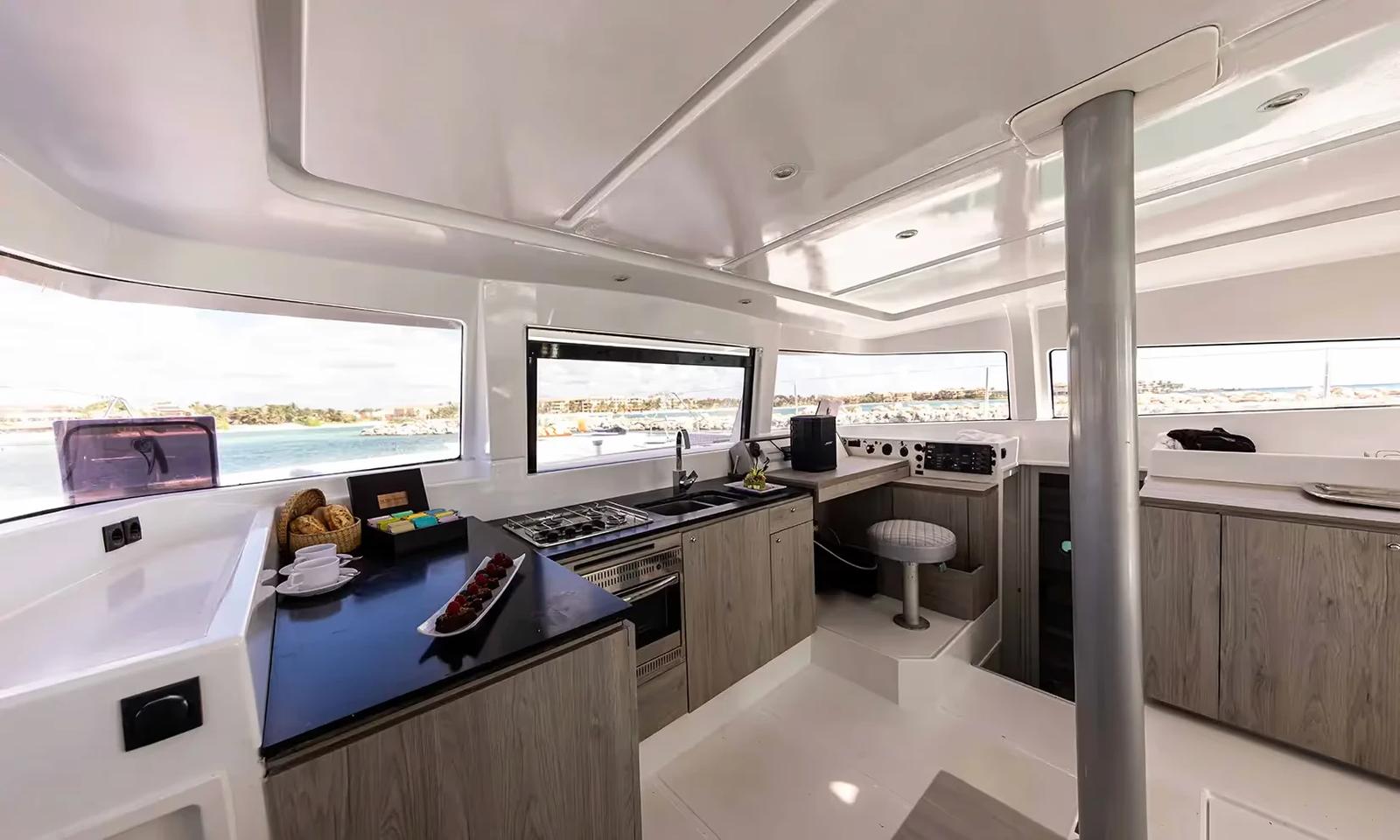 Bali 40, private charter in Tulum