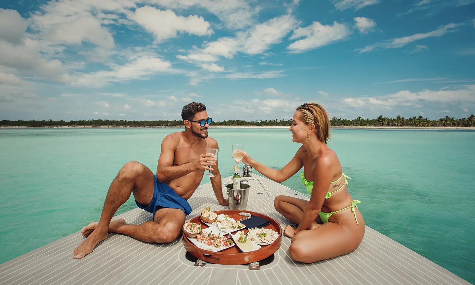 Van Dutch 40, private charter in Tulum