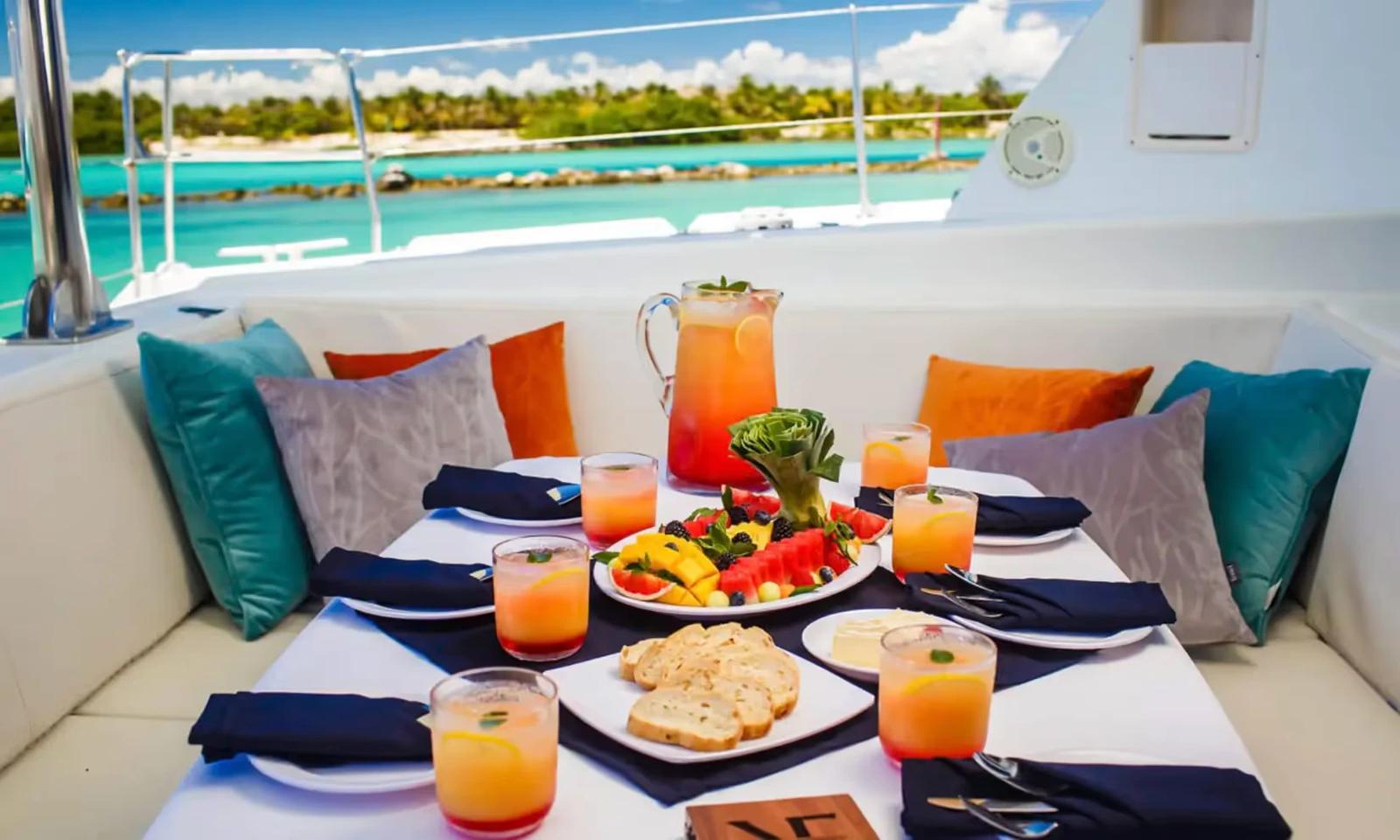 Lagoon 42, private charter in Tulum