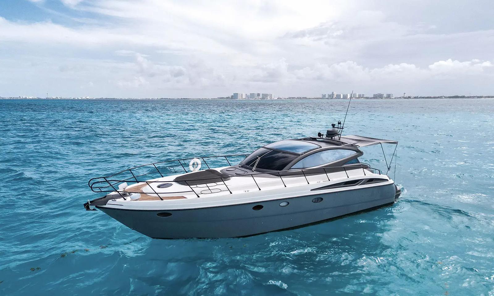 Cranchi Mediterranee 50, private charter in Tulum
