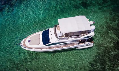 Azimut 43, private charter in Tulum