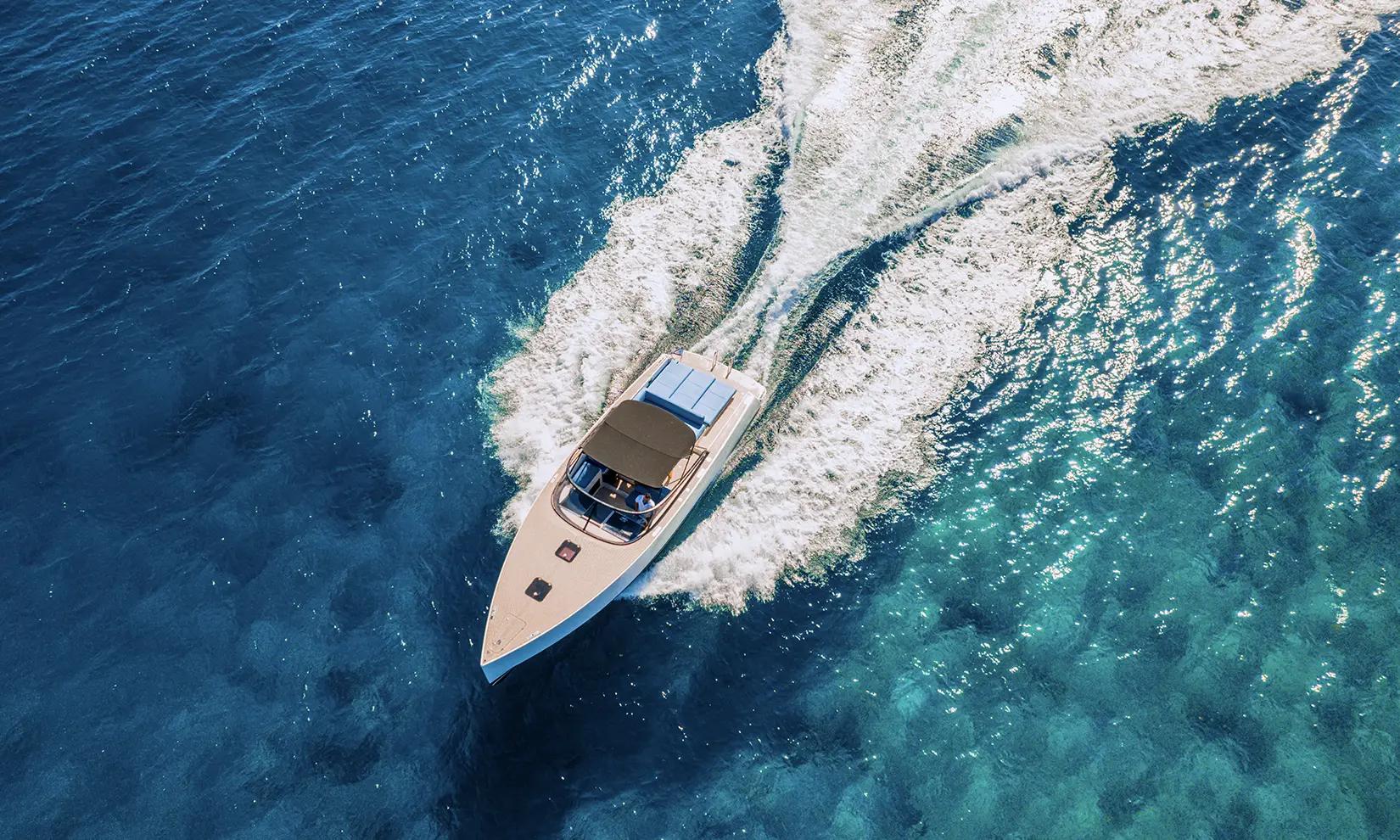 Van Dutch 40 on the Riviera Maya