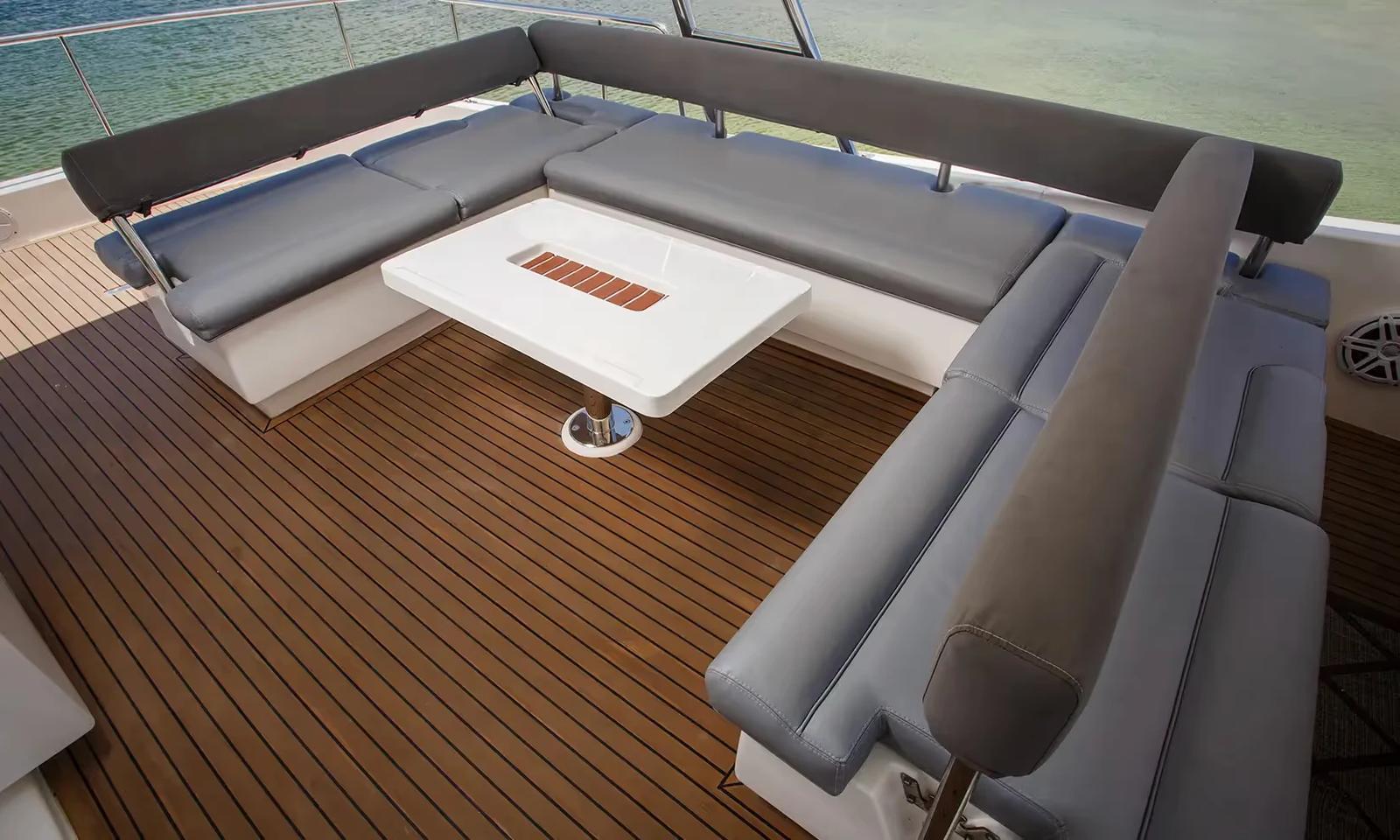 Leopard PowerCat 51, private charter in Tulum