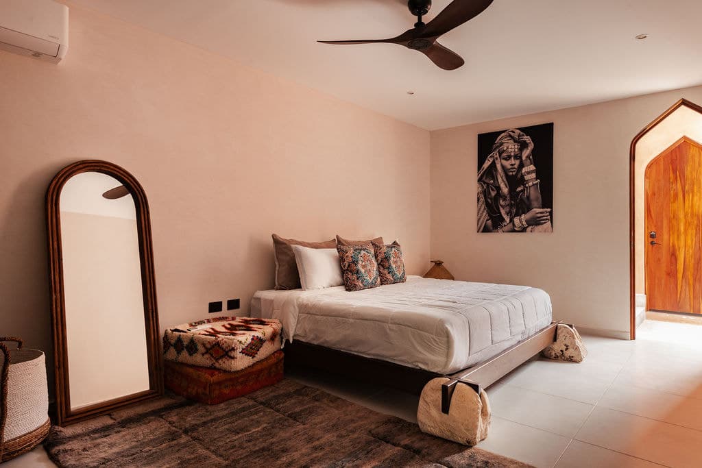 King bedroom with terrace access