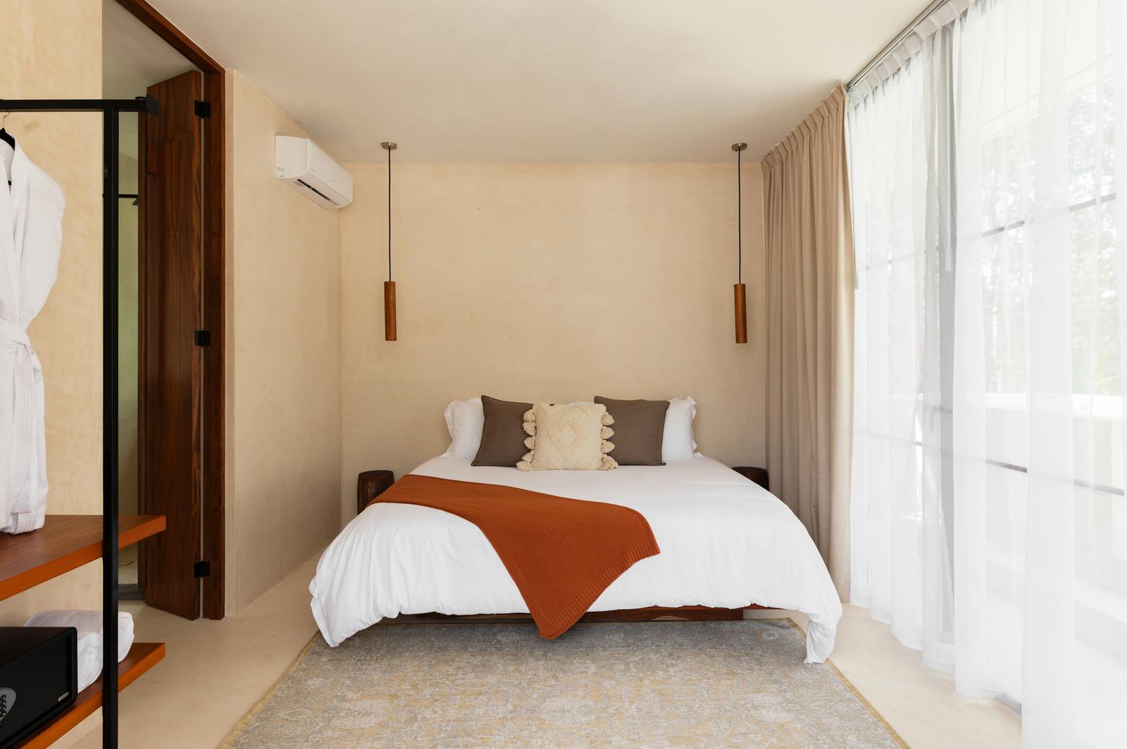 King bedroom with terrace doors