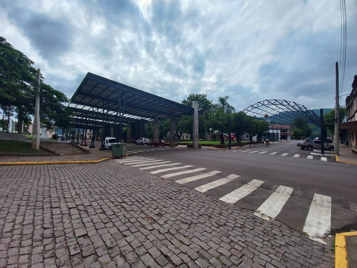 Rua coberta e Praça sediarão parte da feira (Foto: Elisangela Favaretto)