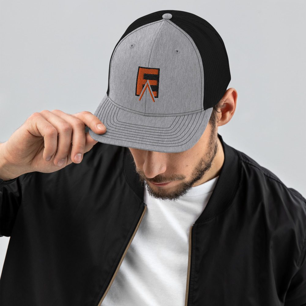 snapback-trucker-cap-heather-grey-black-front-609ee983a56f9