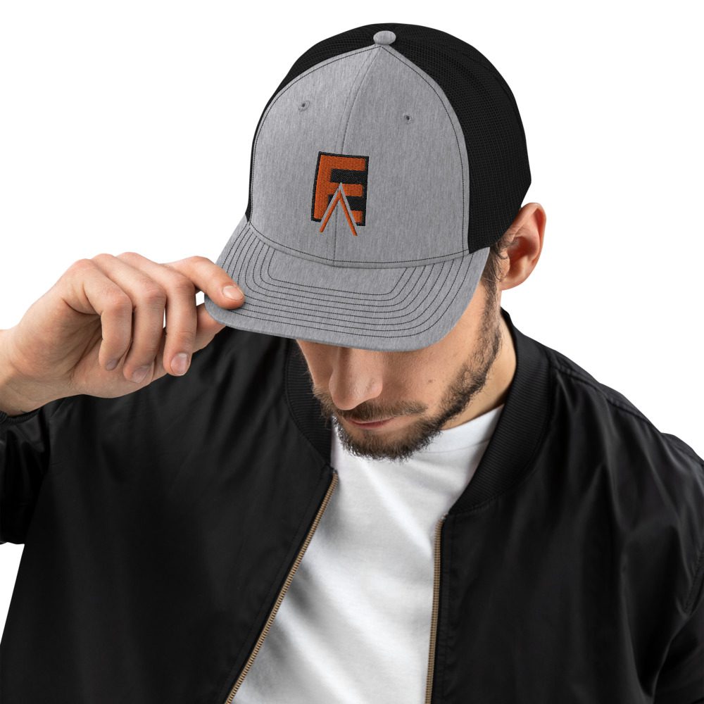 snapback-trucker-cap-heather-grey-black-front-609ef1032162b