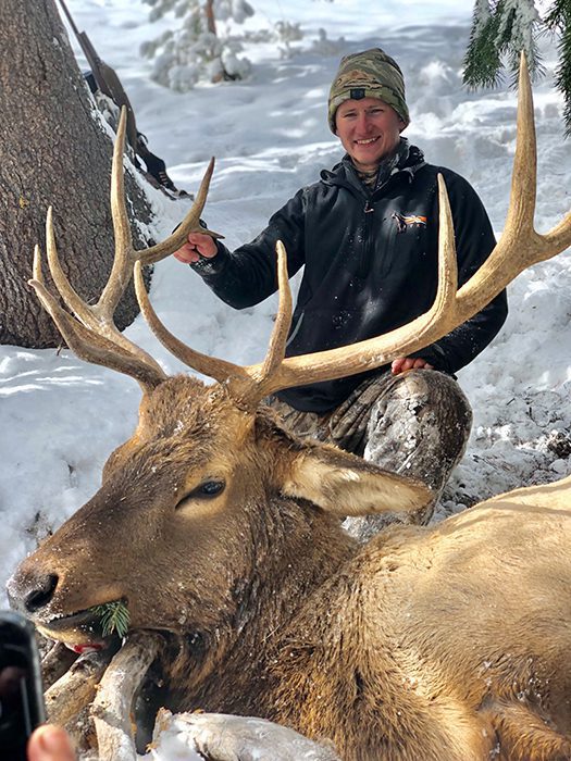 091222_Tony Chase Golden-ELK-WY-GD-PL_Chase and his elk