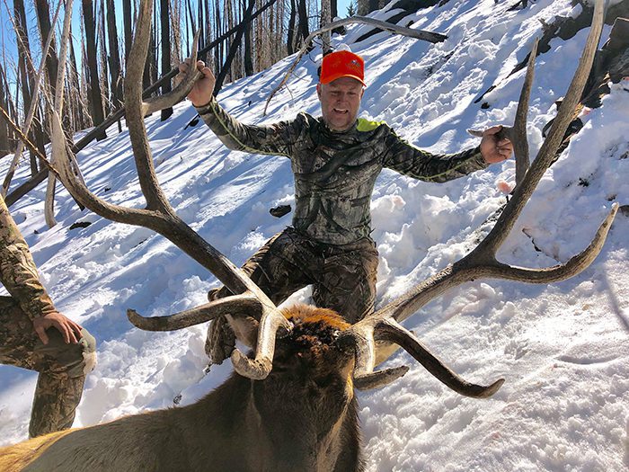 091222_Tony Chase Golden-ELK-WY-GD-PL_Tony and his elk scored over 360