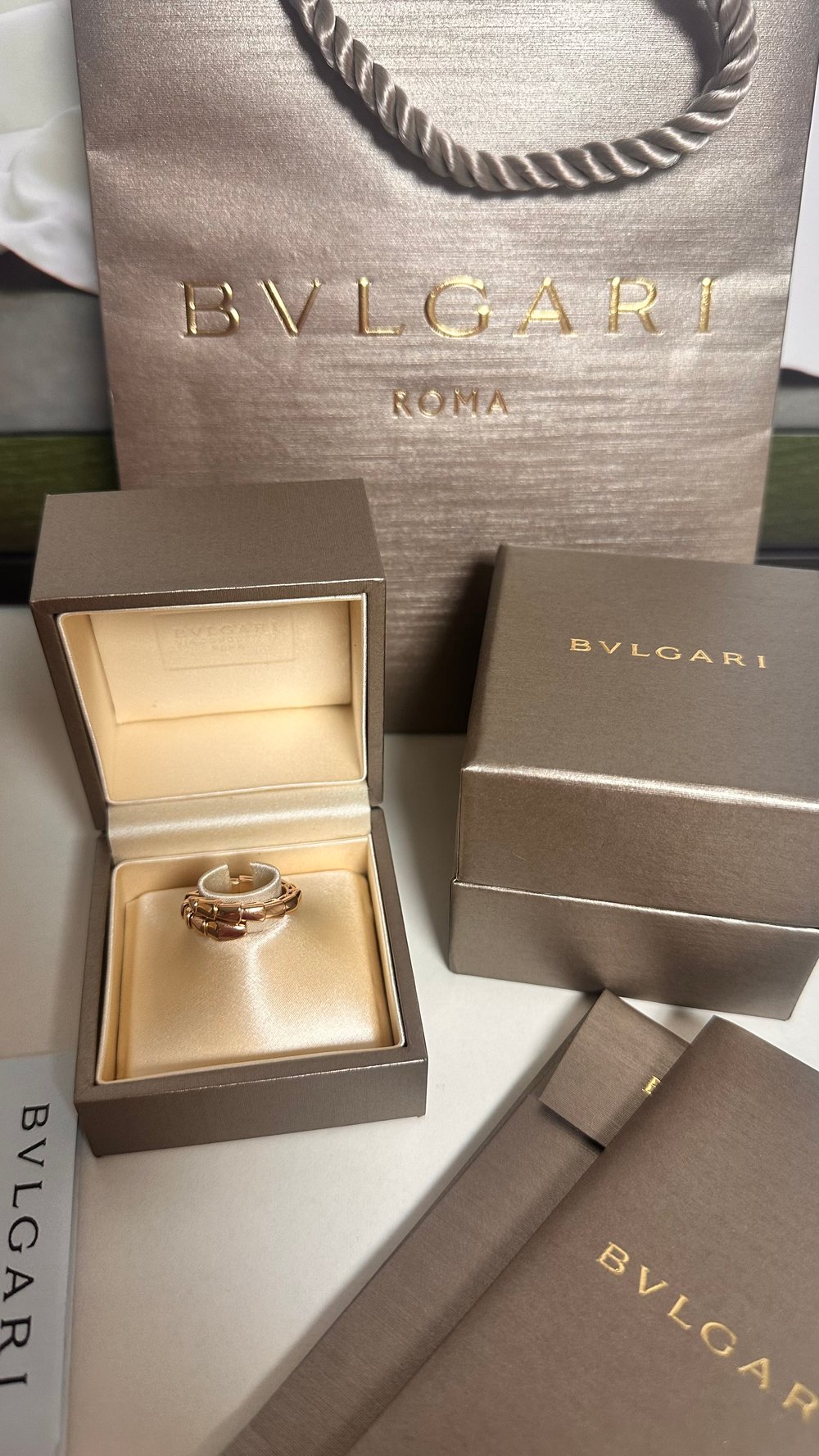 불가리 세르펜티 바이퍼 링