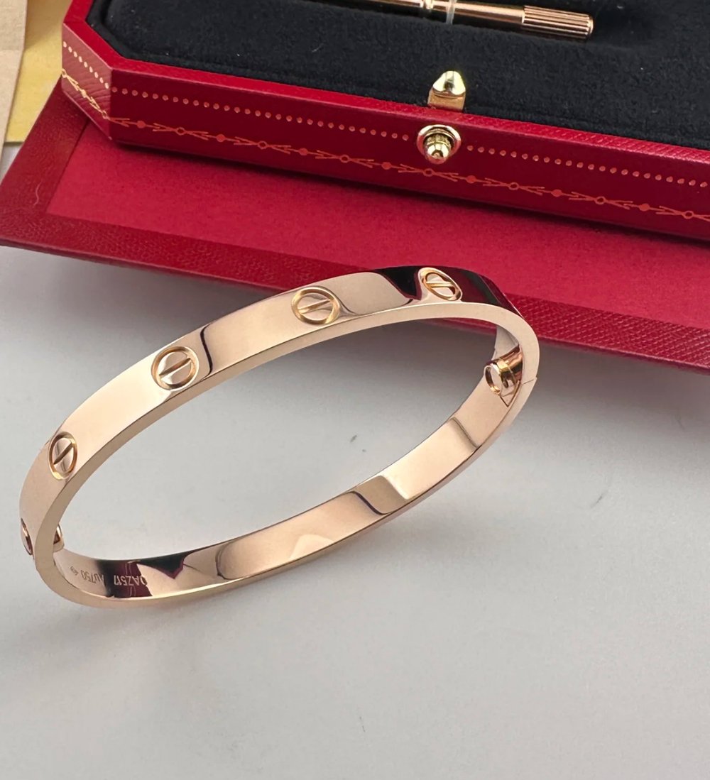 까르띠에 러브 브레이슬릿 - 팔찌