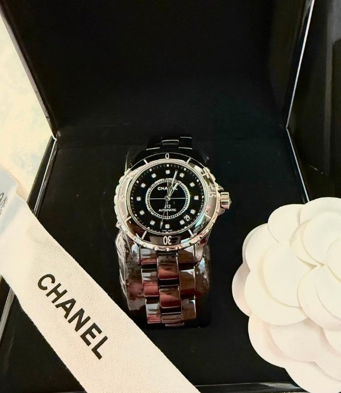 샤넬 J12 워치 - 시계