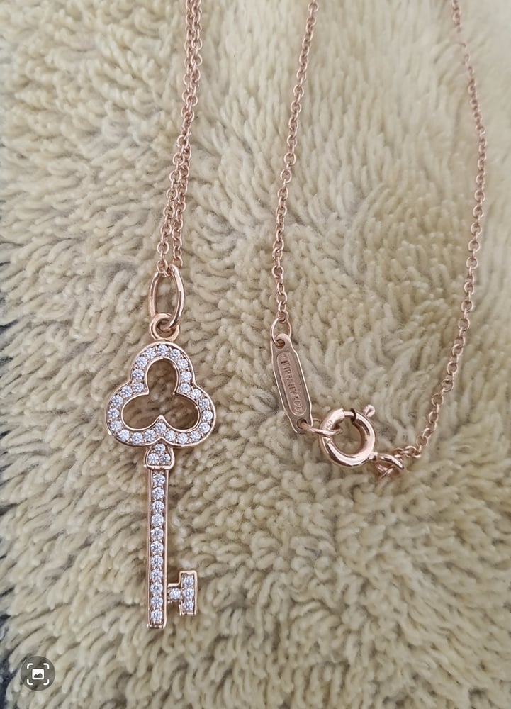 티파니 키 네크리스