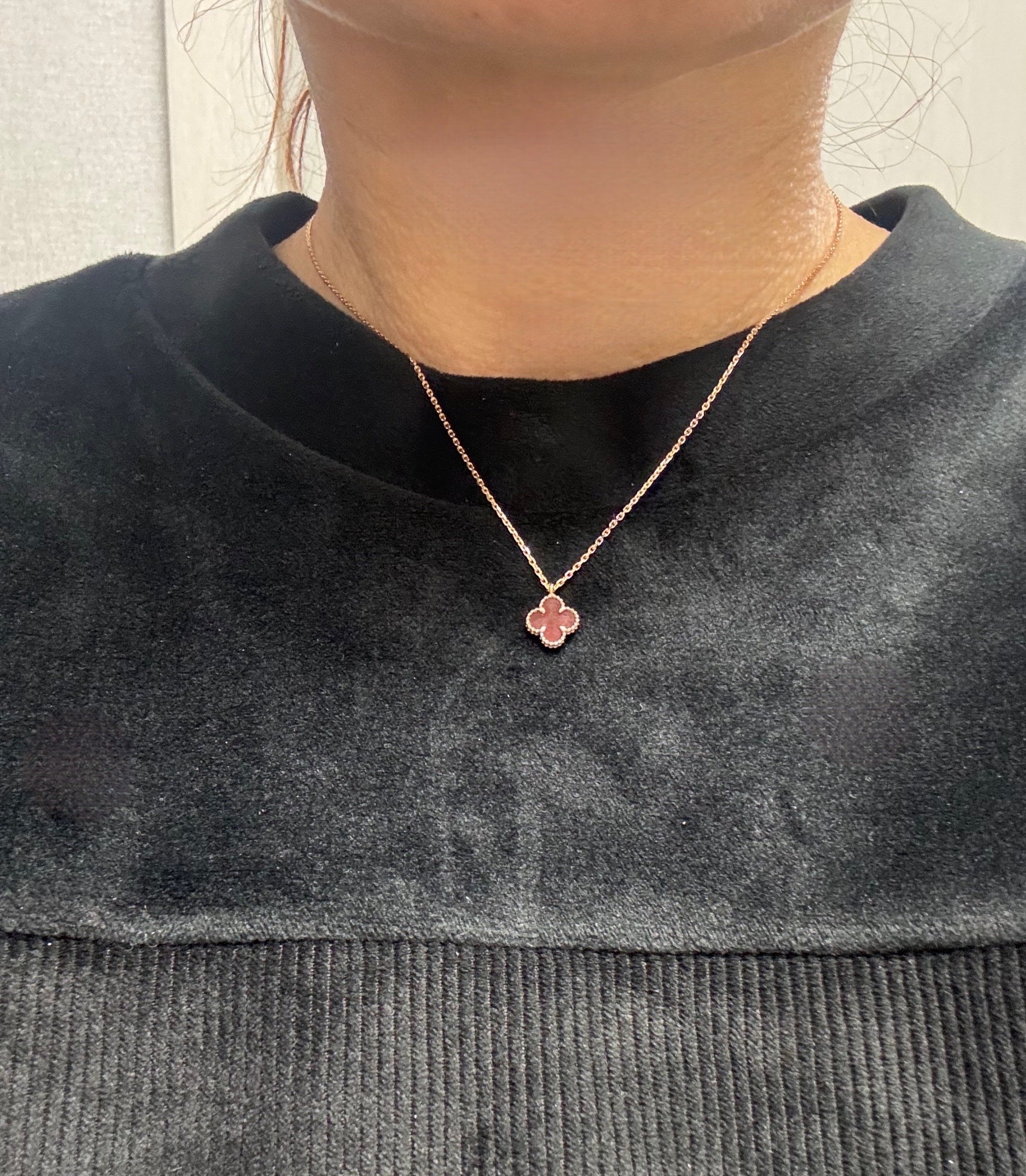 반클 커넬리언 스위트 목걸이