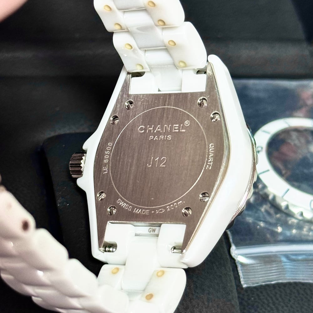 샤넬 J12 워치 - 시계