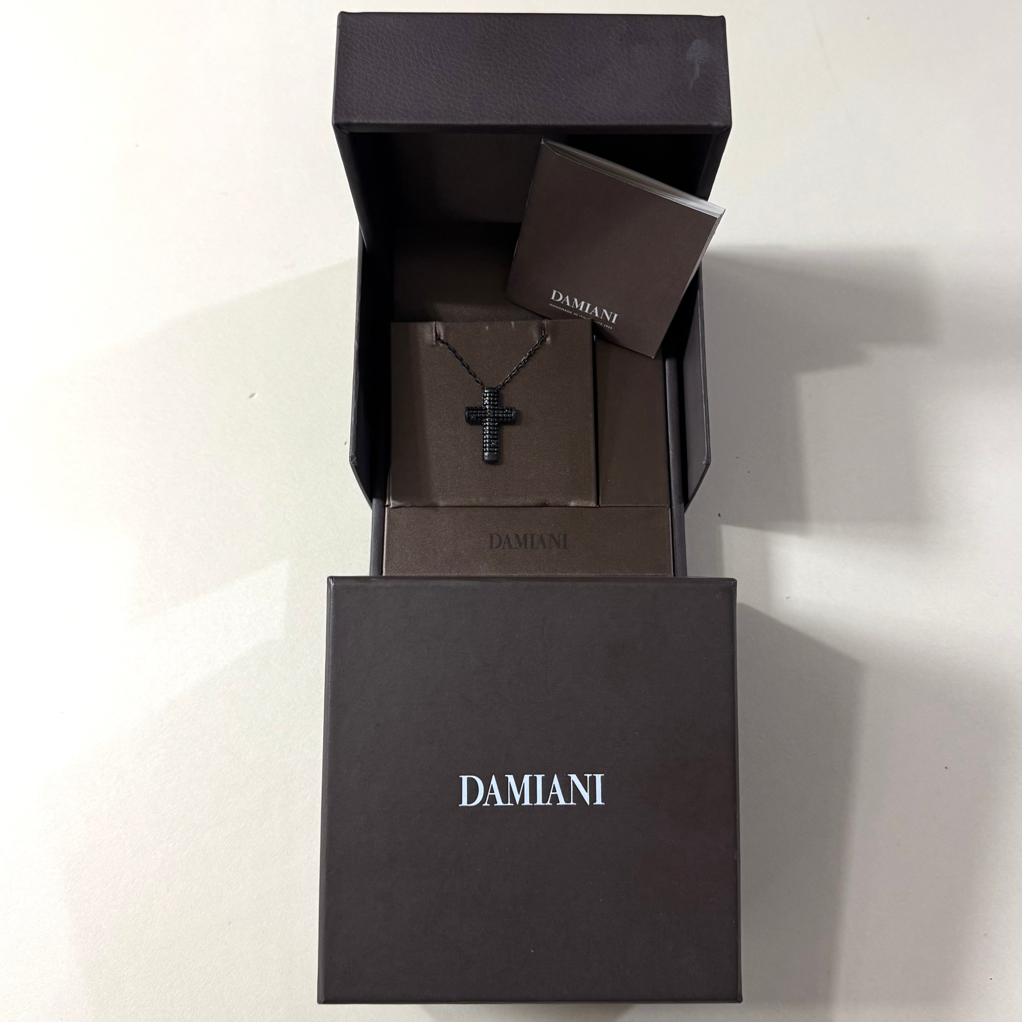 다미아니 네크리스