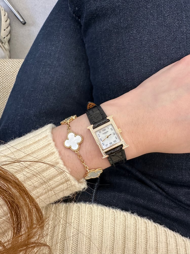 정말예쁘고 제손목에 찰떡이네요.