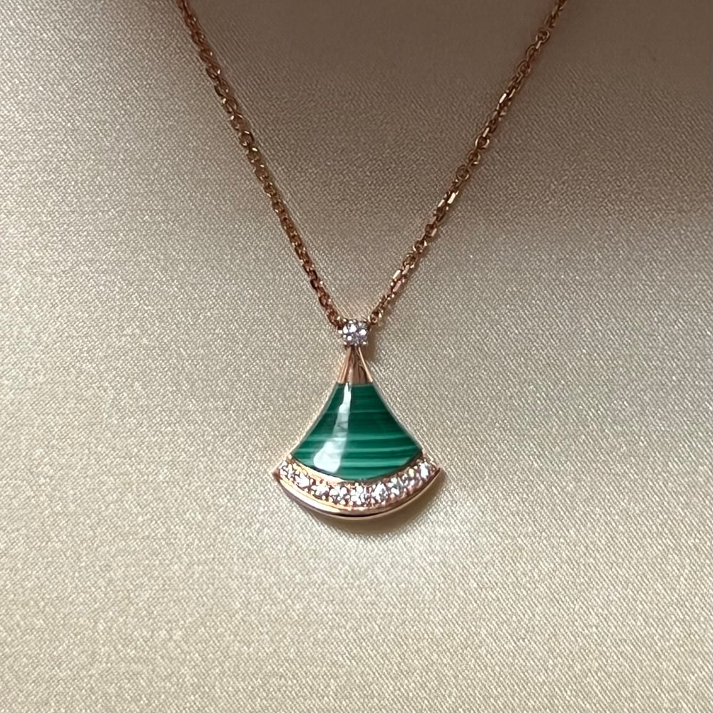 안심하고 거래할 수 있어서 너무 좋네요. 주변 적극 추천 중✨