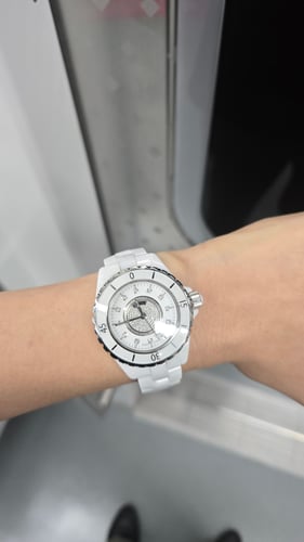 안전하게 예쁜시계 잘 받았습니다 