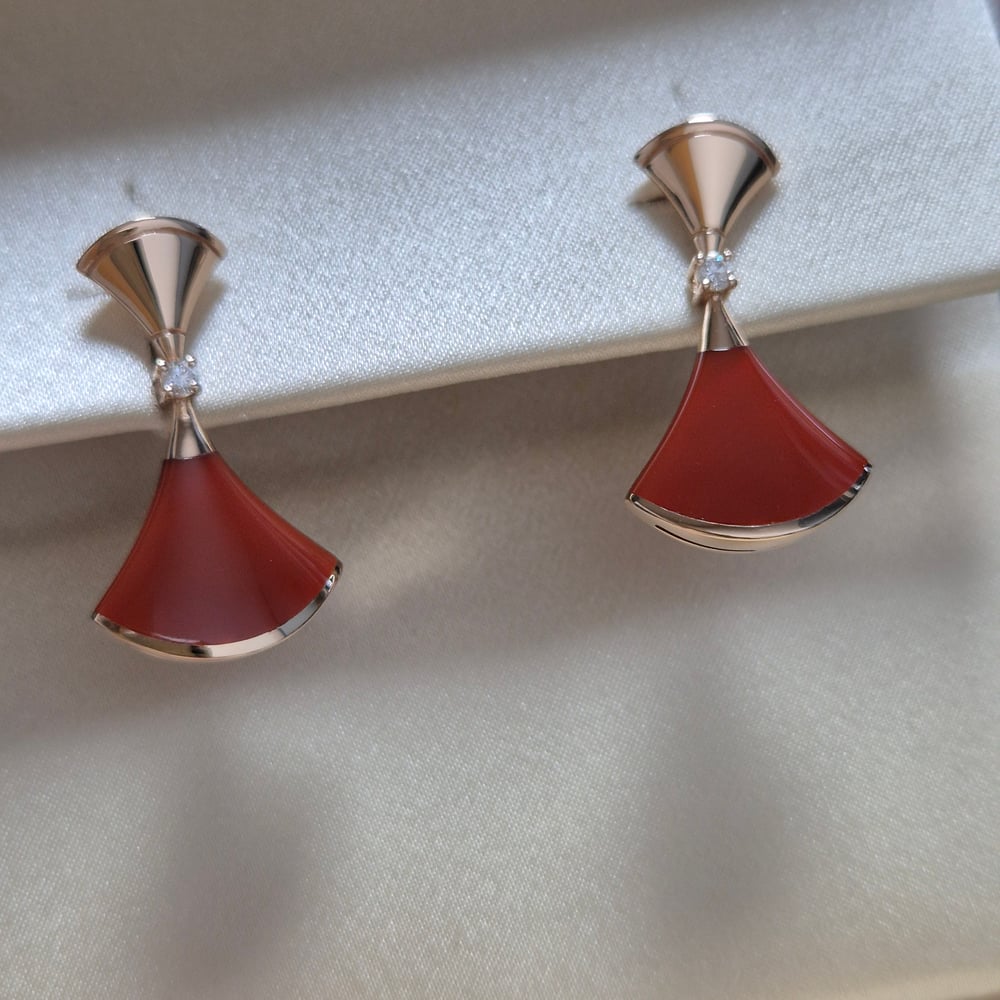 불가리 디바스 드림 이어링