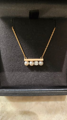 재포장 하다가 보증서를 찾아서 같이 보내드렸어요