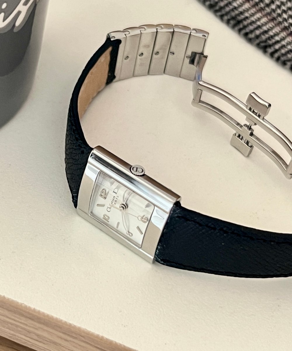 디올 워치 - 시계