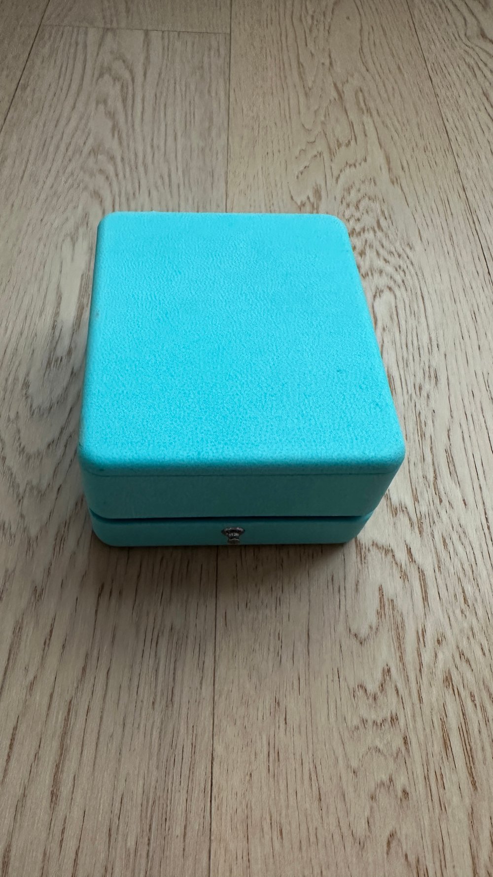 티파니 T 와이어 브레이슬릿 - 팔찌