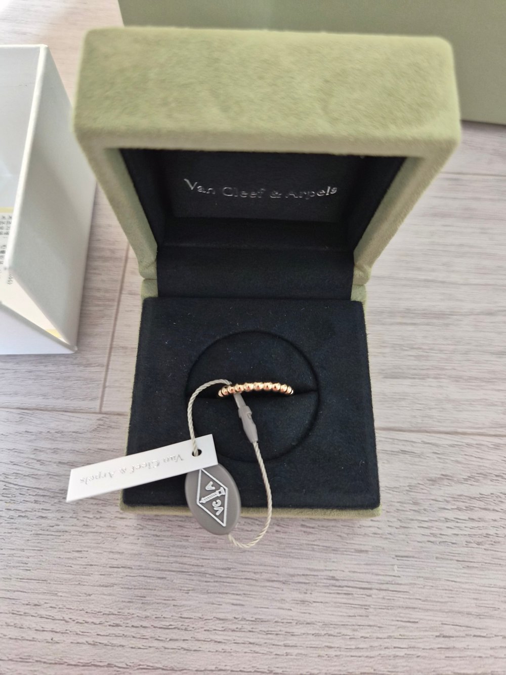 반클리프 아펠 뻬를리 비즈 링 - 반지