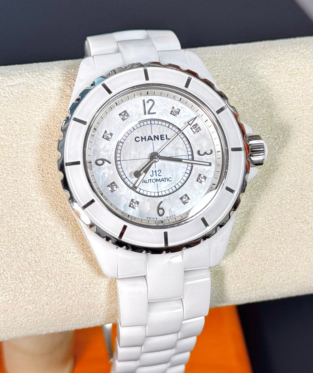 샤넬 J12 워치 - 시계