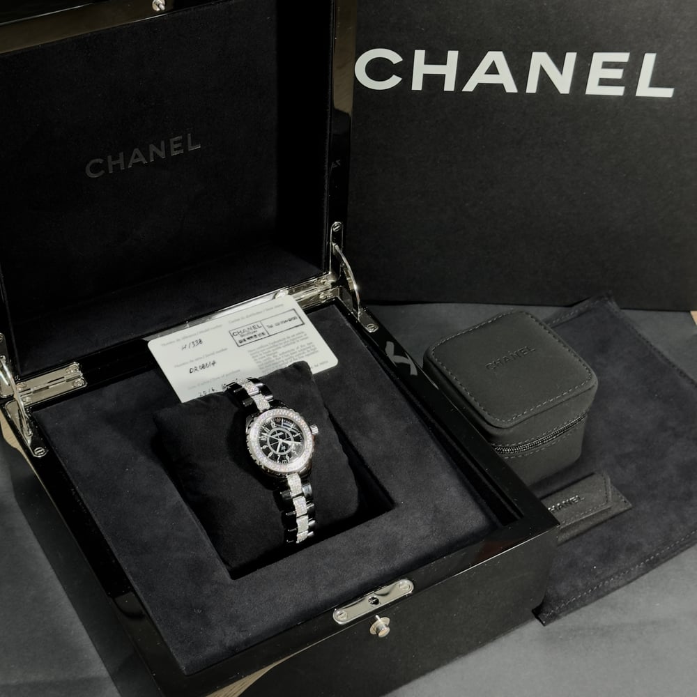 샤넬 J12 워치 - 시계