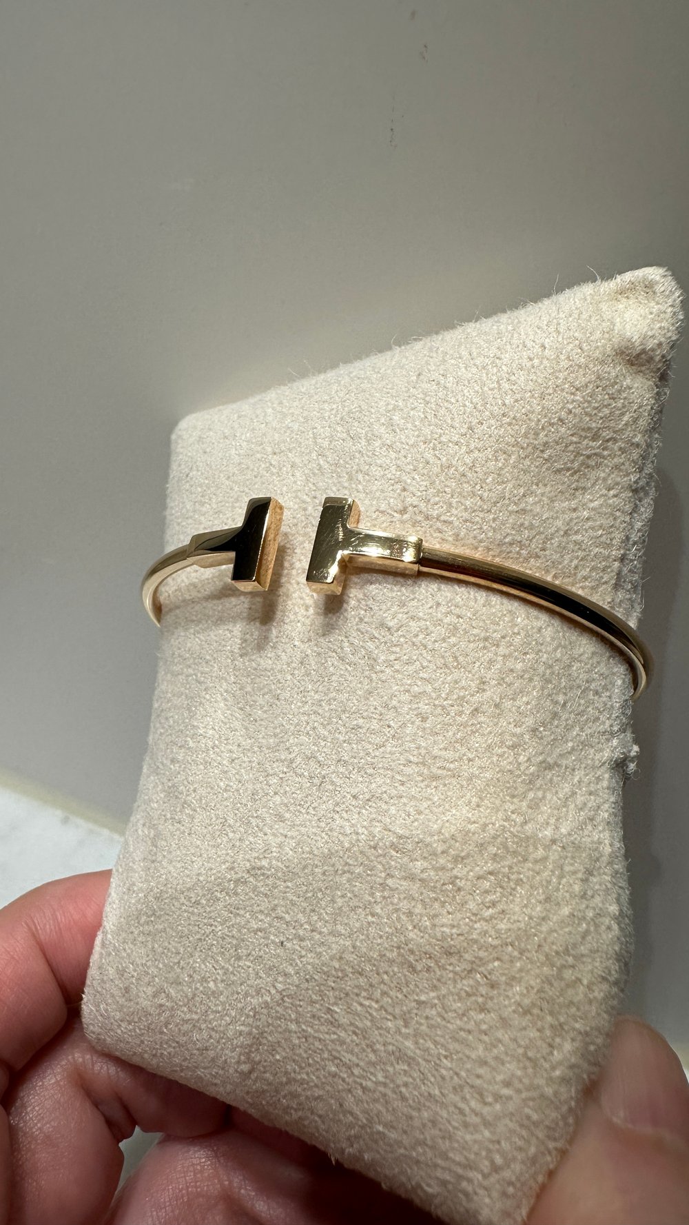 티파니 T 와이어 브레이슬릿 - 팔찌