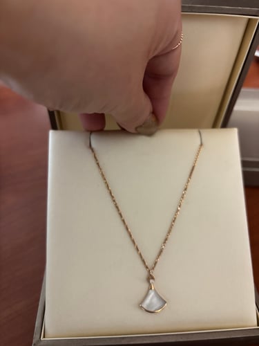 페이브릴에 올리자마자 팔려서 놀랐어요. 