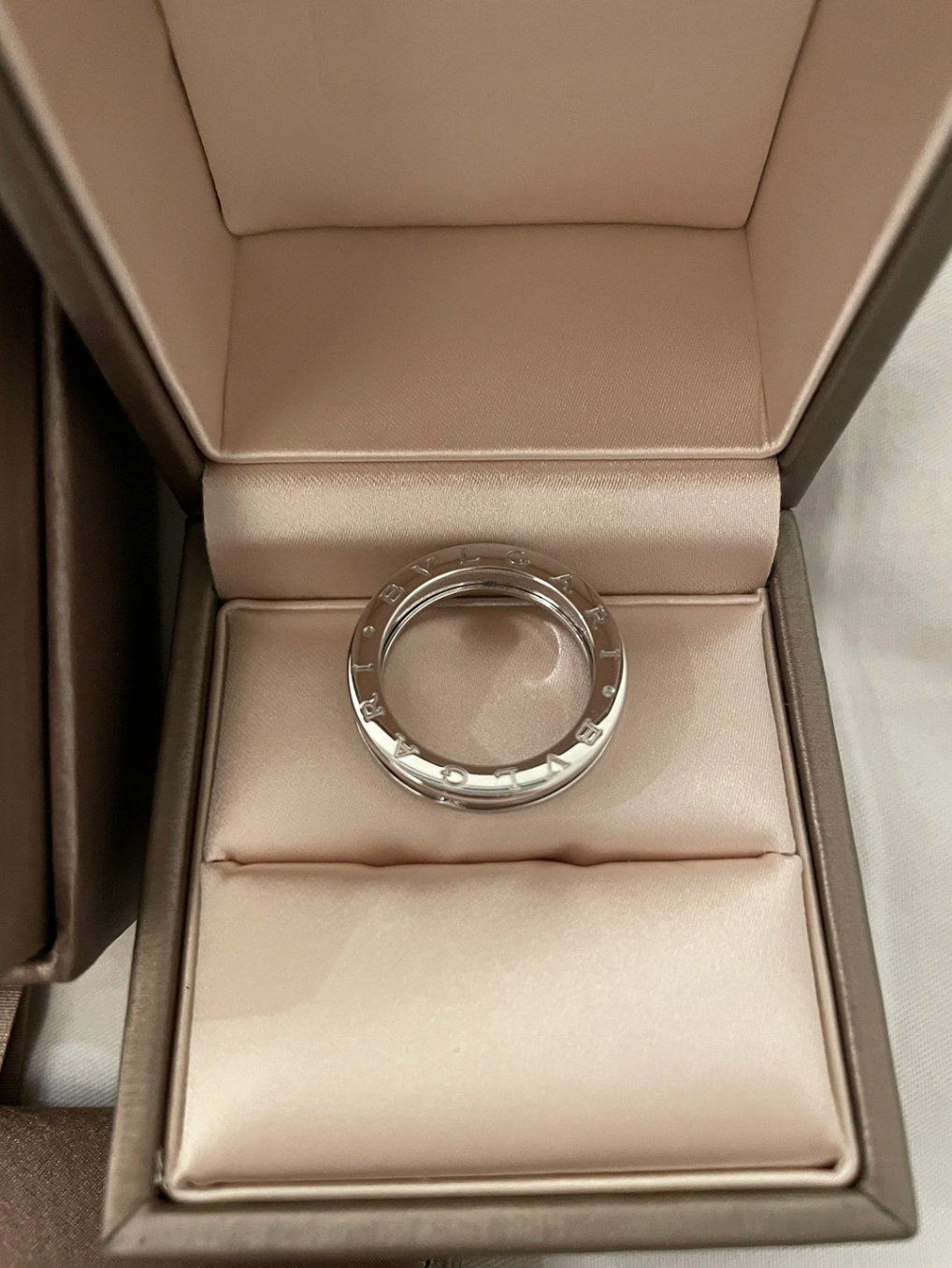 불가리 비 제로 원 1밴드 링