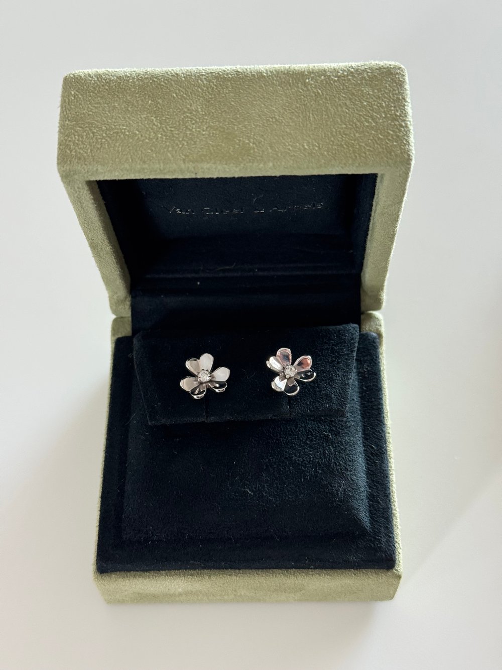 반클리프 아펠 프리볼 이어링 - 귀걸이